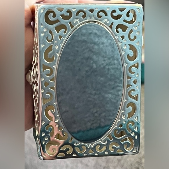 THINGS Remembered Trinket Jewelry Box Silver Tone filigree - Picture 8 of 11
